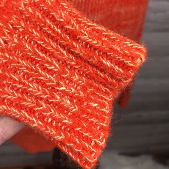 Heather by Bordeaux Nordstrom Medium Orange Knit Sweater Scoop Neck Long - Picture 8 of 8